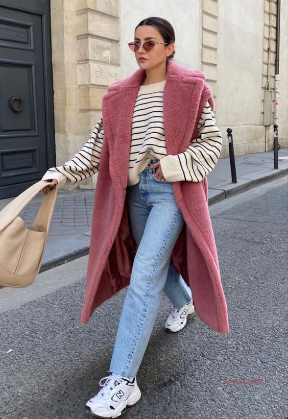 Capsule voyage 2024: 15 looks stylés et faciles à emporter !